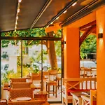 يونسال فندق 3*